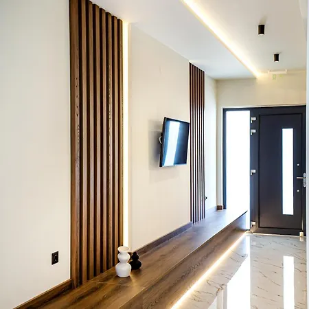 Aparthotel Avento Lux 4*