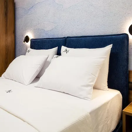 Aparthotel Avento Lux 4*