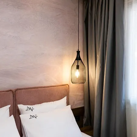 Avento Lux Aparthotel *