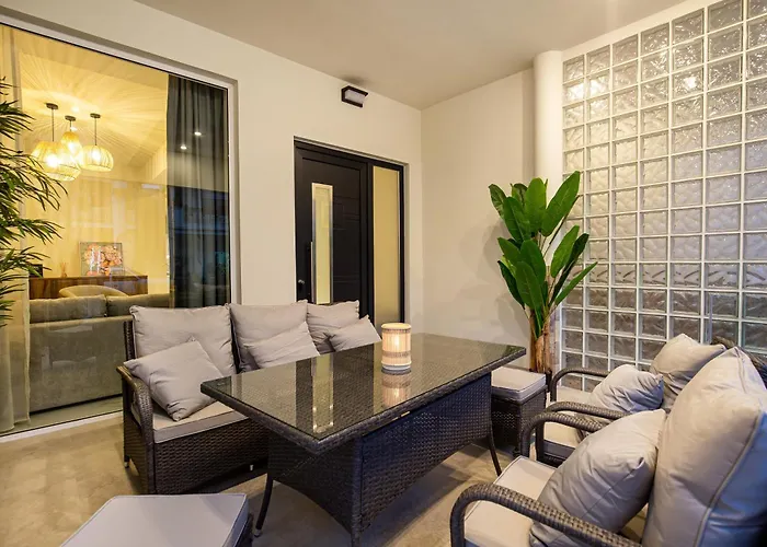 Avento Lux 4* Ποτός