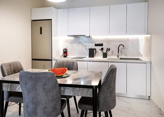 Ξενοδοχείο με διαμερίσματα Avento Lux Ποτός