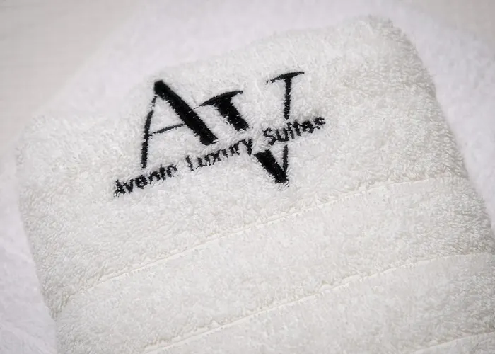 Ξενοδοχείο με διαμερίσματα Avento Lux Ποτός