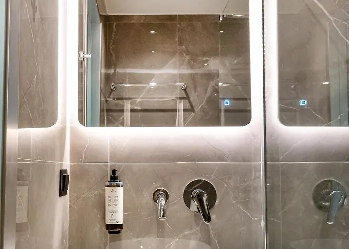 Ξενοδοχείο με διαμερίσματα Avento Lux